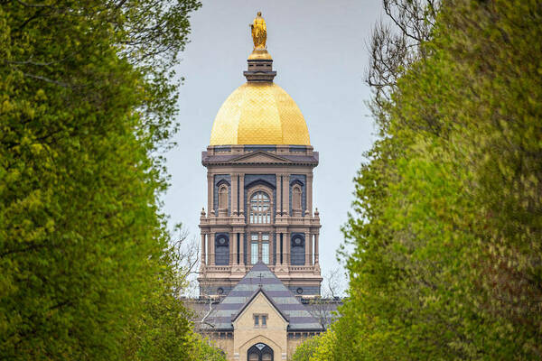 Main Building’s Golden Dome to be regilded